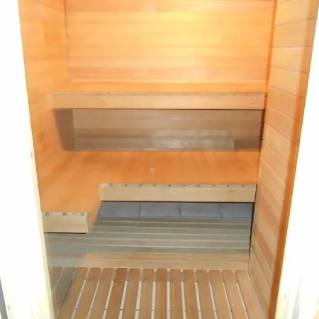 Haus Jola Bed & Breakfast Nidrum
