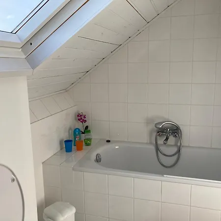 Haus Jola Bed & Breakfast