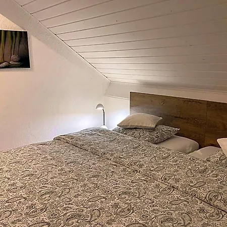 Bed & Breakfast Haus Jola 3*