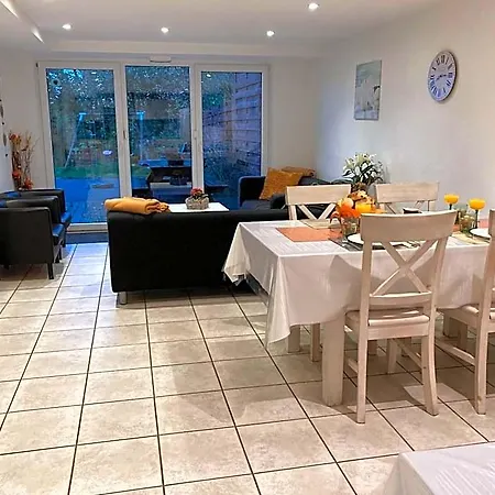 Bed & Breakfast Haus Jola 3*